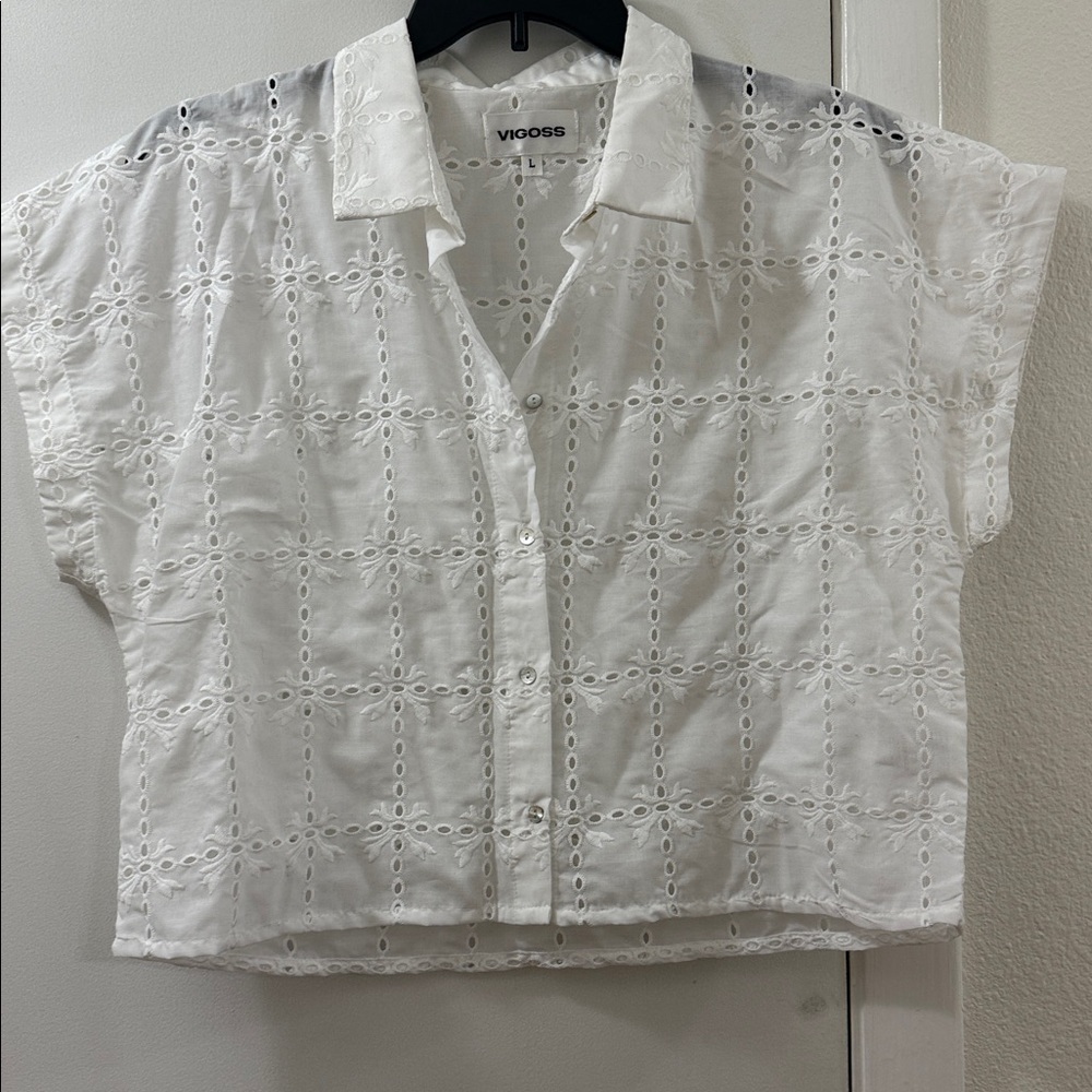 Vigoss White Eyelet Cropped Blouse